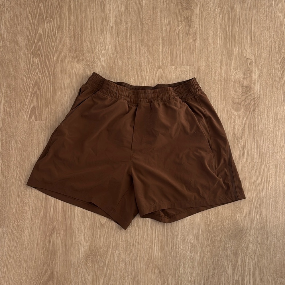 Men's Lulu lemon pacebreaker short with liner
